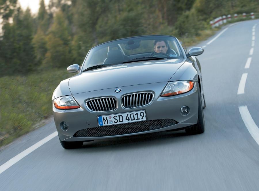  BMW Z4 3.0i Roadster (E85) 2002 года  (фото 18 из 28)